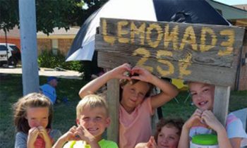 9-Year-Old Raises $500 Through Lemonade Stand To Help Pay For Her Brothers Heart Surgery