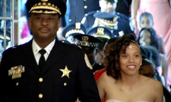 Chicago Police Officers Escort Girls Without Fathers To Annual Daddy-Daughter Dance