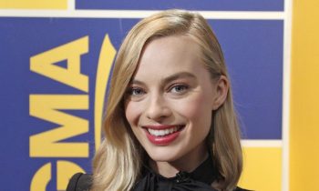 Margot Robbie Shaded The DCEU