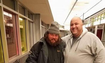 Illinois Community Raises $500 In Hours To Send Homeless Veteran To Stay With A Friend In New York