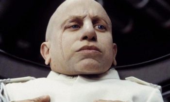 Verne Troyer, Mini-Me in Austin Powers, Dies at 49