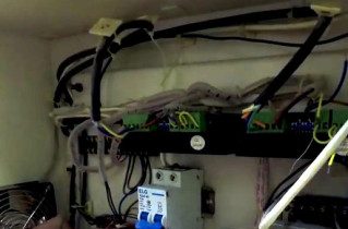 Arduino Revives Junkyard Laser Cutter