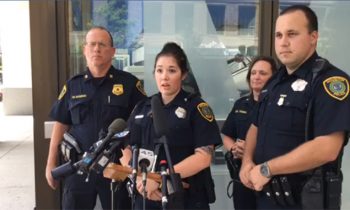 Houston Police Officer Replaces Manand#039;s Stolen Groceries