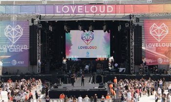 What LOVELOUD 2018 Sounded (And Felt) Like From The Crowd